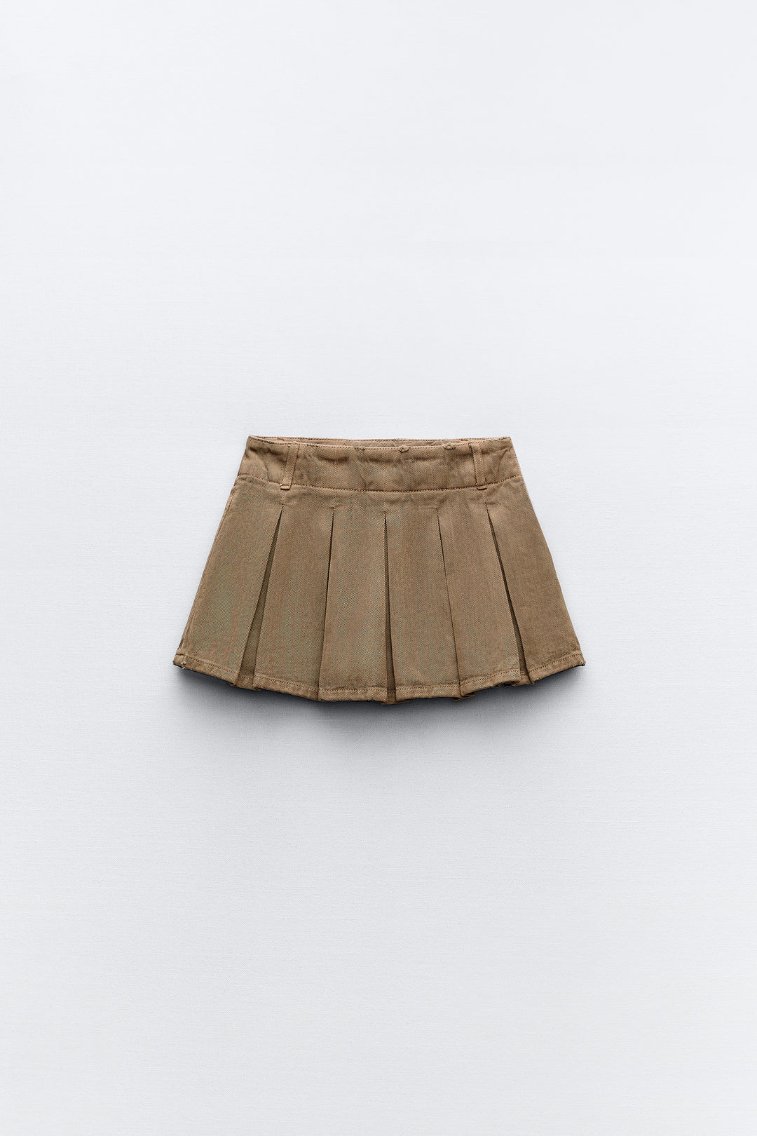 Folder Skirt