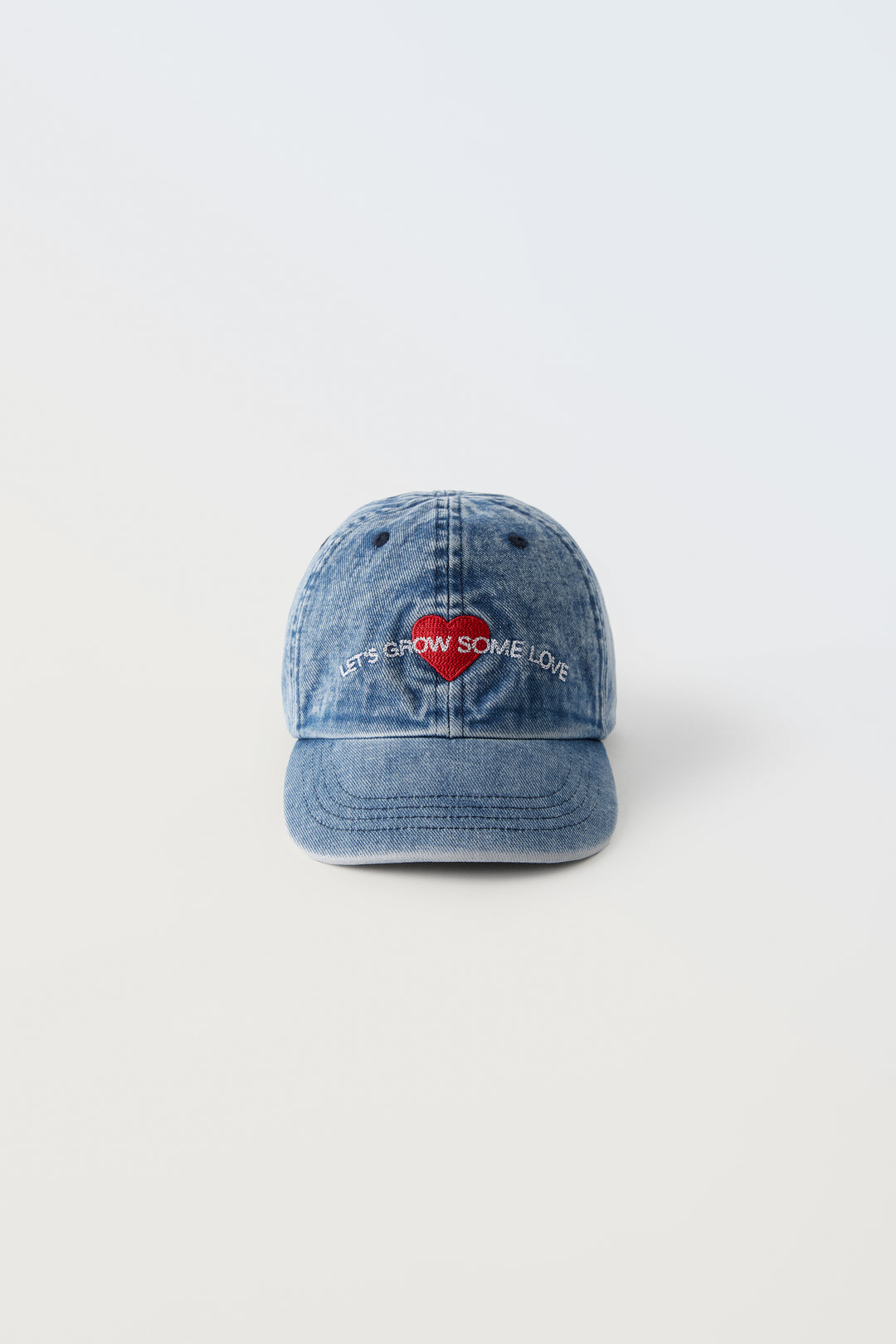 Caps