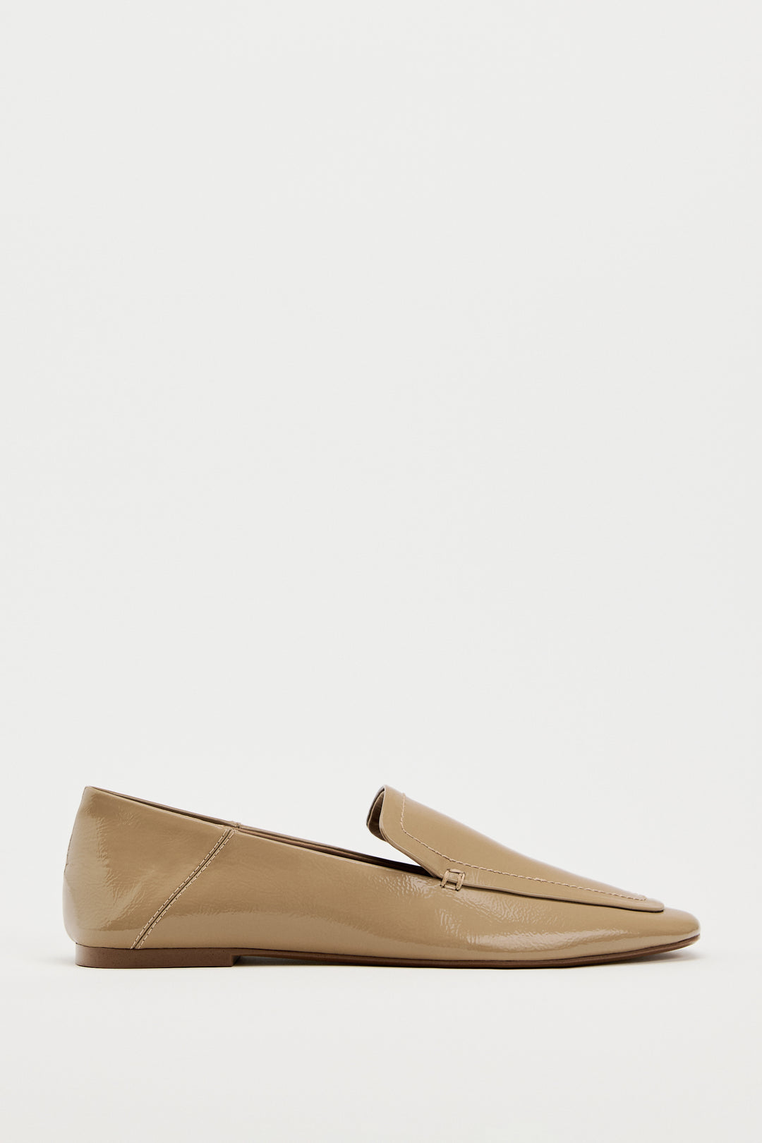 Flat Shoe