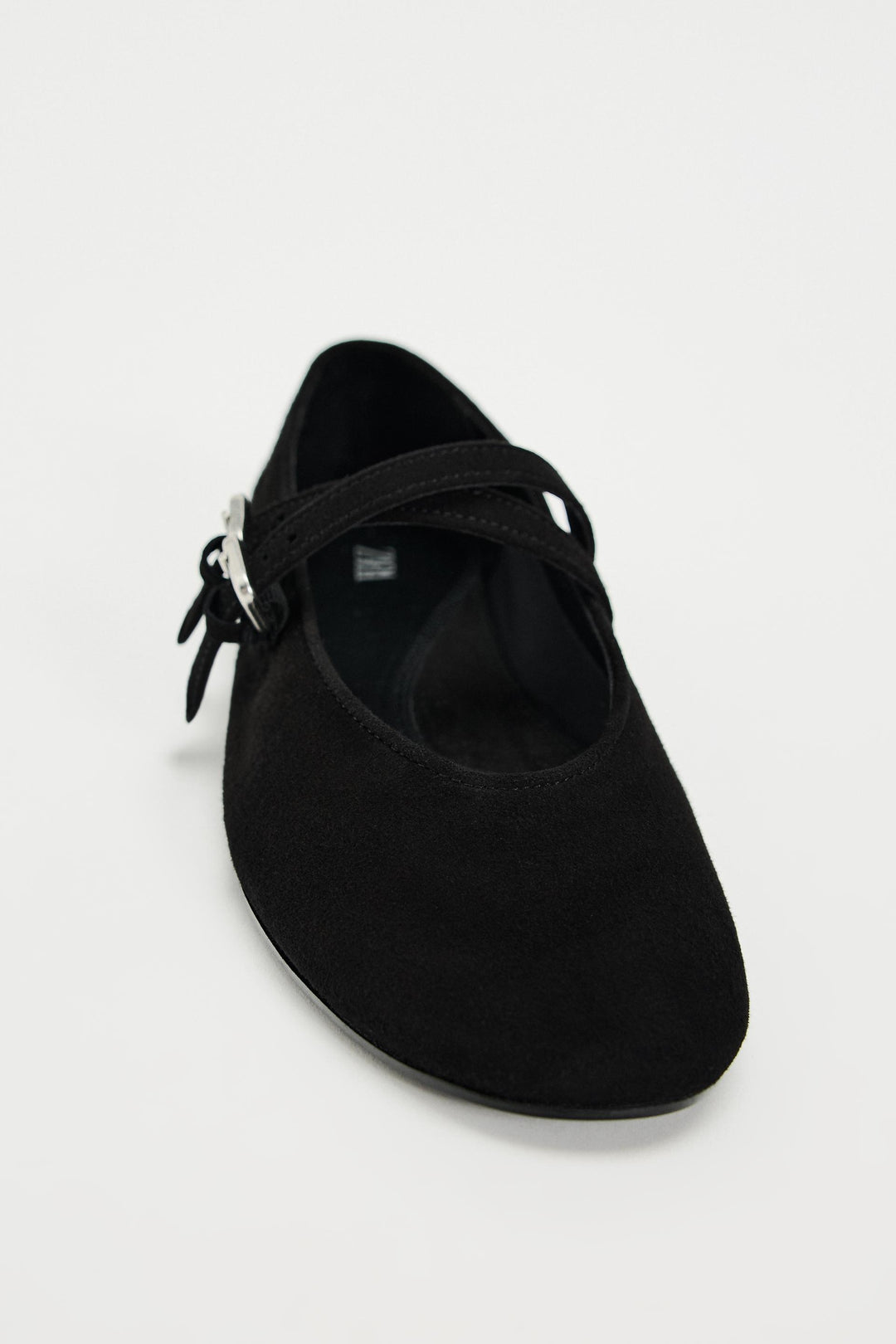 Flat Shoe