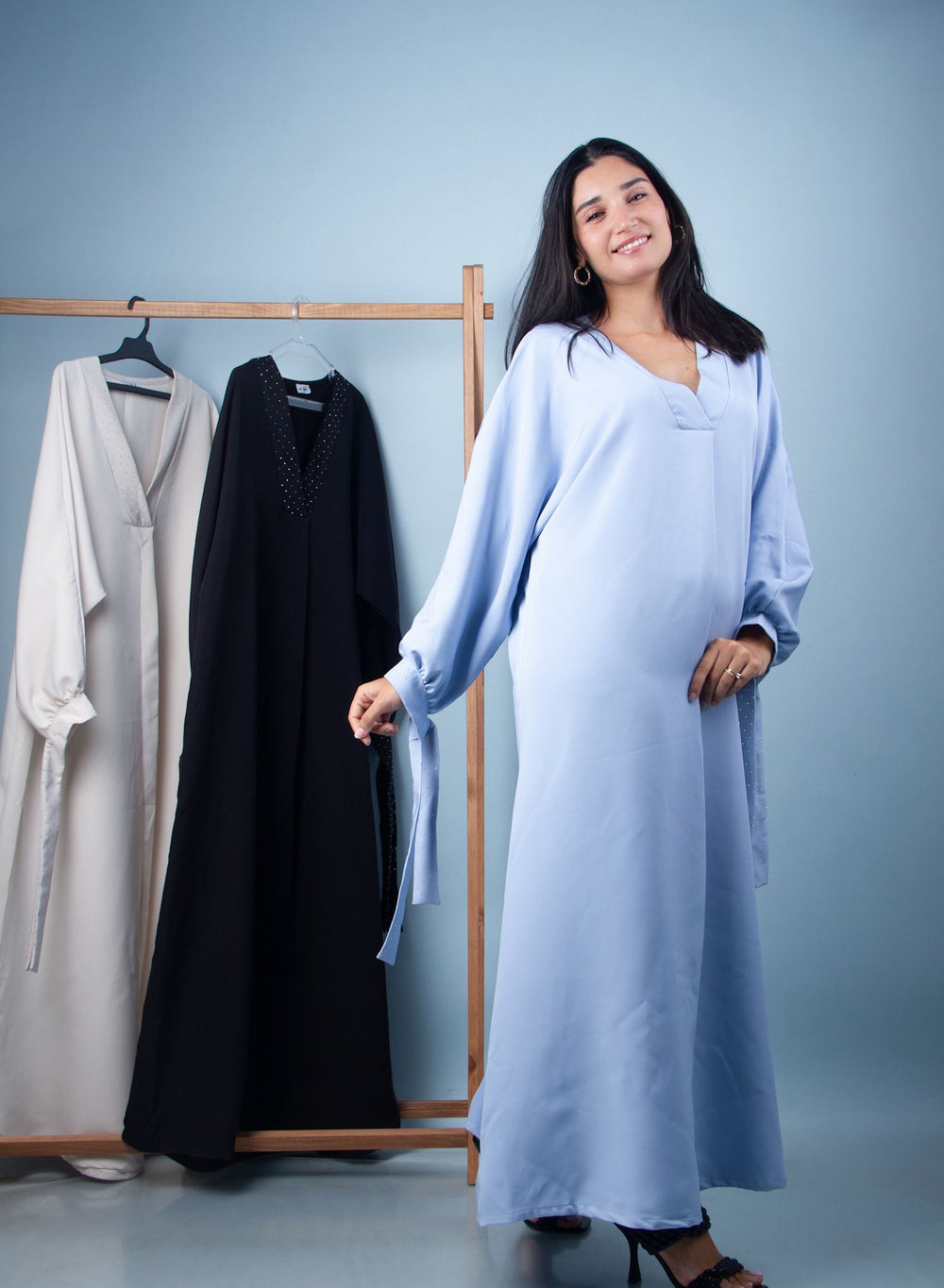 Moudda Out Look - Robe Col en V - Tunisie 2