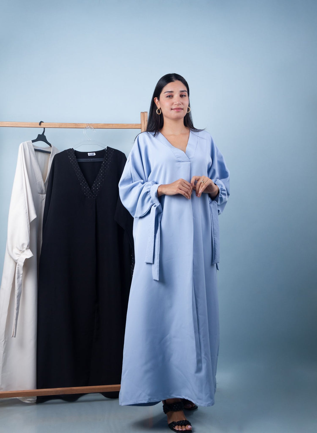 Moudda Out Look - Robe Col en V - Tunisie 1