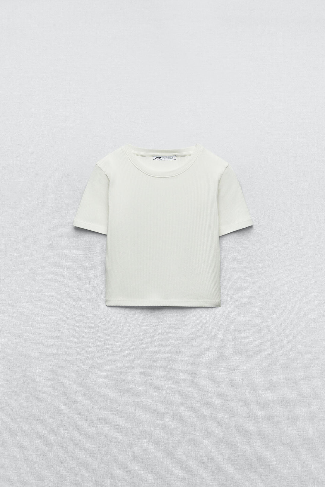https://static.zara.net/photos/2023/V/0/1/p/4174/330/251/2/4174330251_6_1_1.jpg?ts=1675954781510