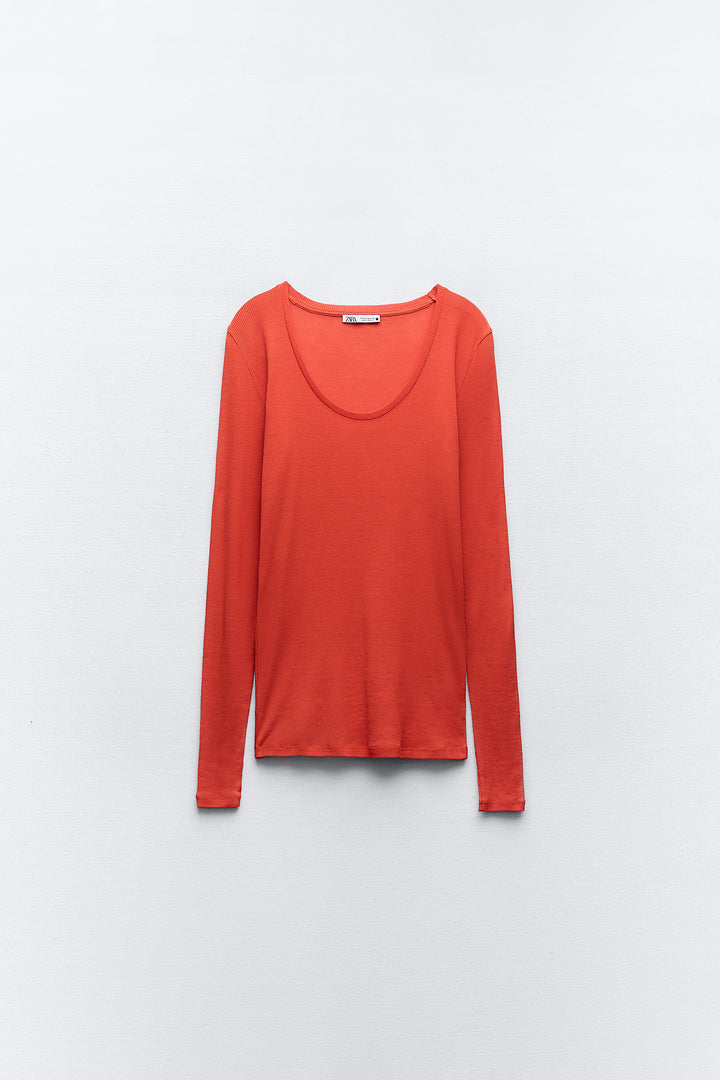 Basic T-Shirt