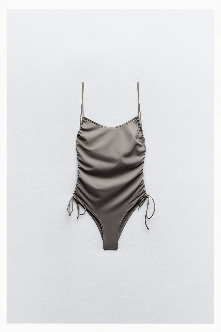 Maillot de bain fronces latérales bretelles spaghetti**