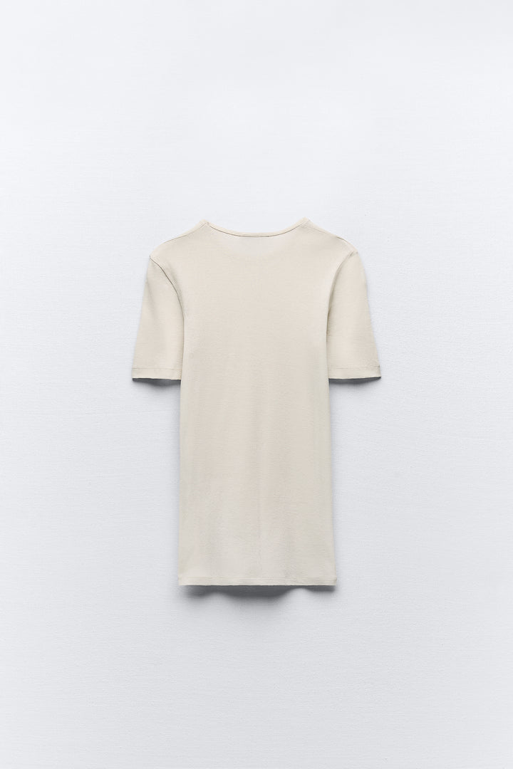Basic T-Shirt