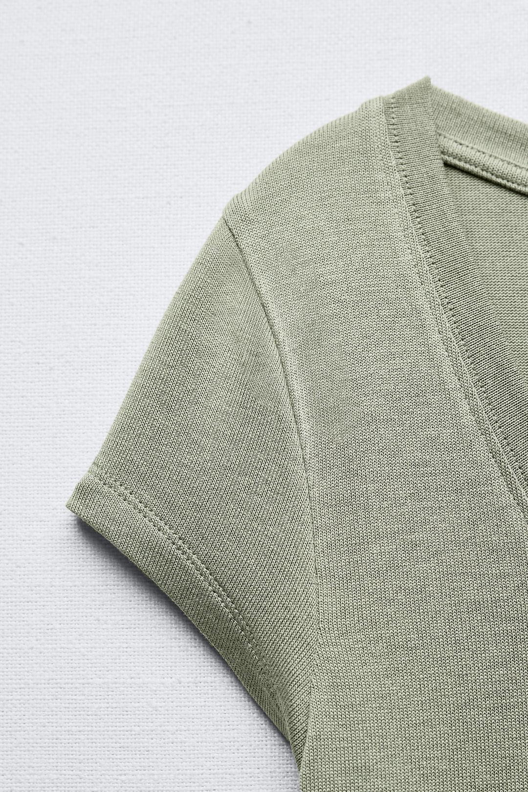 Basic T-Shirt