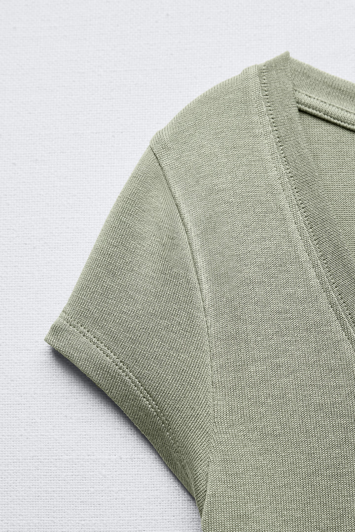 Basic T-Shirt