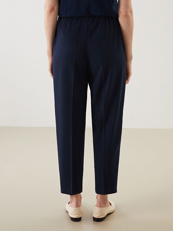 Moudda LC Waikiki - Pantalon tissé moyen basique Femme Marine - Tunisie 4