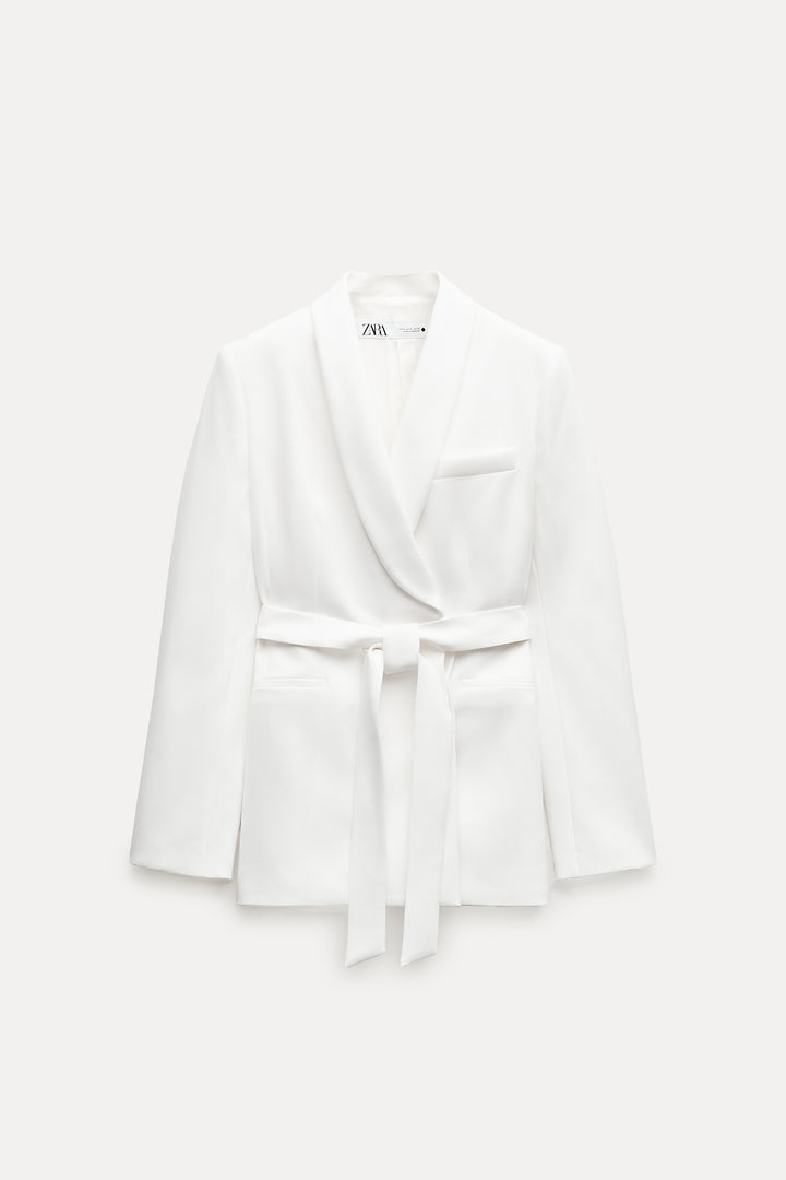 Costume 389 - Blazer smoking avec ceinture**