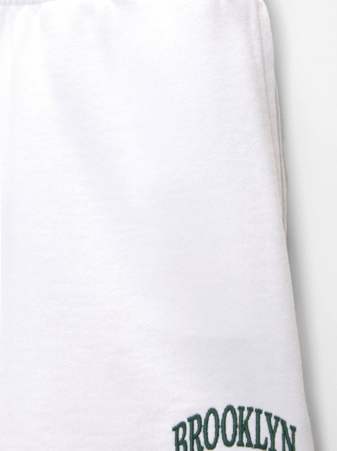 Moudda PULL & BEAR - Bermuda - Graphique Pacific - Tunisie 4