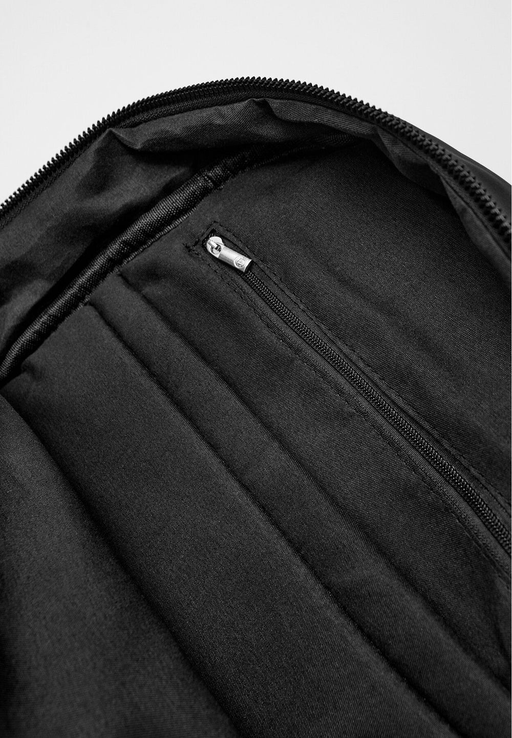 Moudda STRADIVARIUS - Grand Sac à Dos en Maille - Tunisie 2