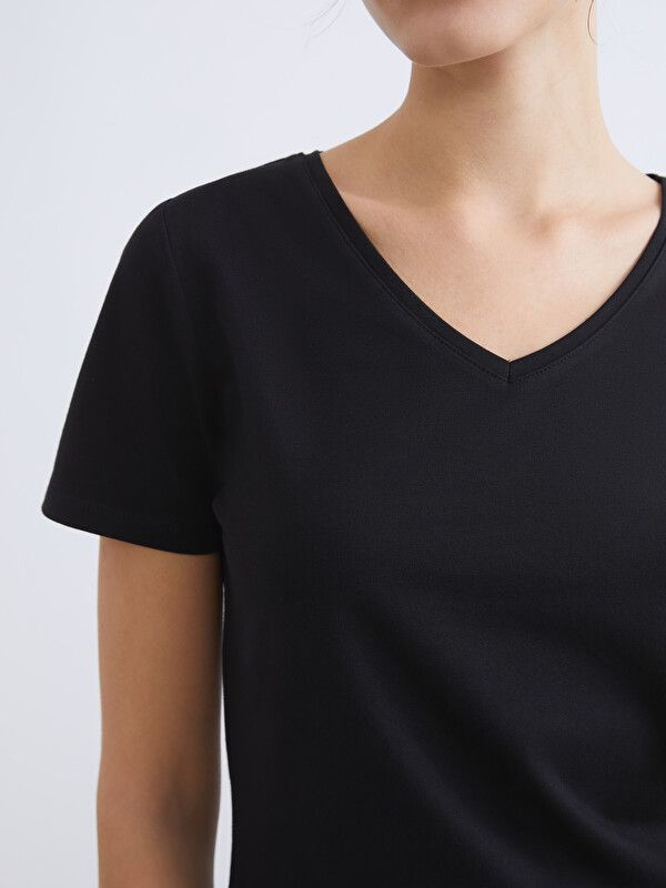 Moudda LC Waikiki - Body basique manches courtes en jersey pour Femme couleur Noir - Tunisie 3
