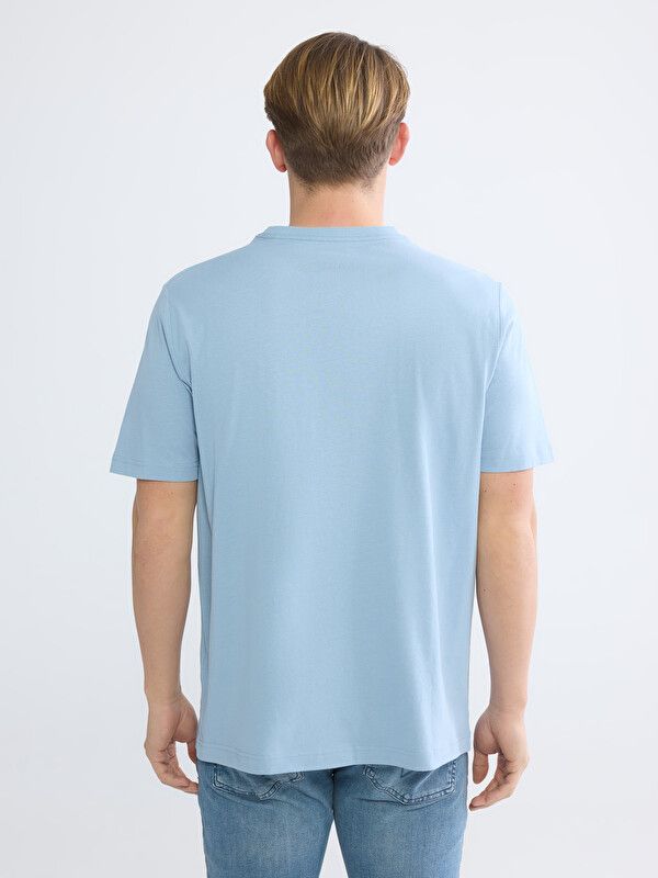 Moudda LC Waikiki - T-shirt basique col rond manches courtes en jersey pour Homme couleur  Bleu clair - Tunisie 4