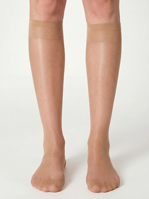 Moudda LC Waikiki - Chaussettes hautes pour Femme couleur Beige clair - Tunisie 2