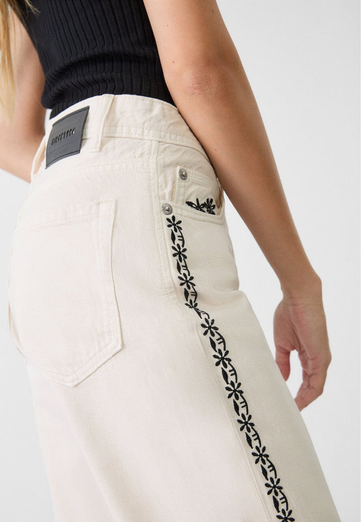 Moudda STRADIVARIUS - Jean Straight Fit avec Broderie Latérale - Tunisie 4