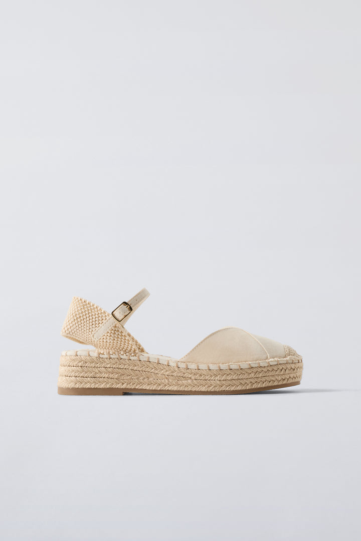 Chaussure en jute en tricot T31-32**