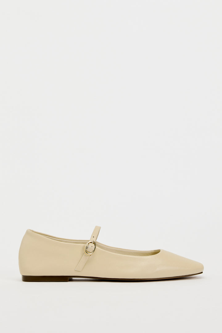 Ballerine boucle en cuir**