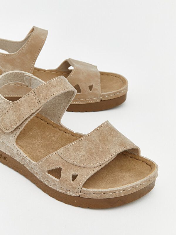 Moudda LC Waikiki - Sandales pour Femme couleur Beige - Tunisie 3