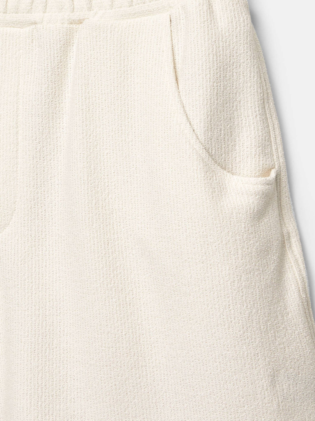 Moudda PULL & BEAR - Bermuda - Ensemble Serviette - Tunisie 4
