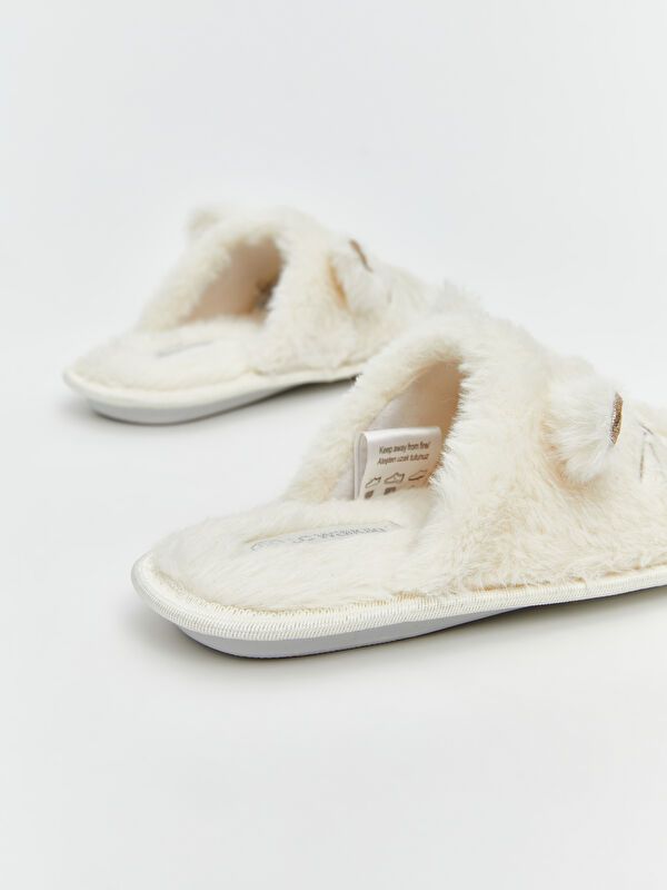 Moudda LC Waikiki - Pantoufles maison Fille Ecru - Tunisie 5