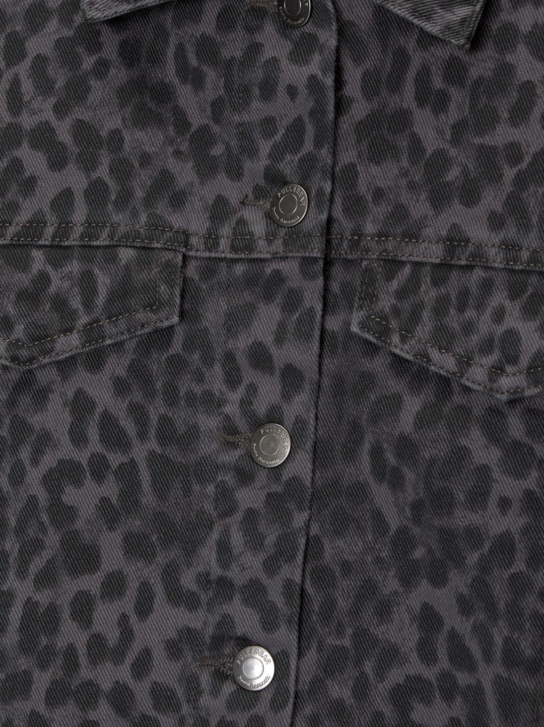 Moudda PULL & BEAR - Veste Boxy Léopard Gris - Tunisie 2
