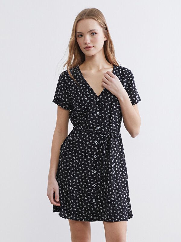 Moudda LC Waikiki - Robe manches courtes en tissu pour Femme couleur Noir imprimé - Tunisie 2