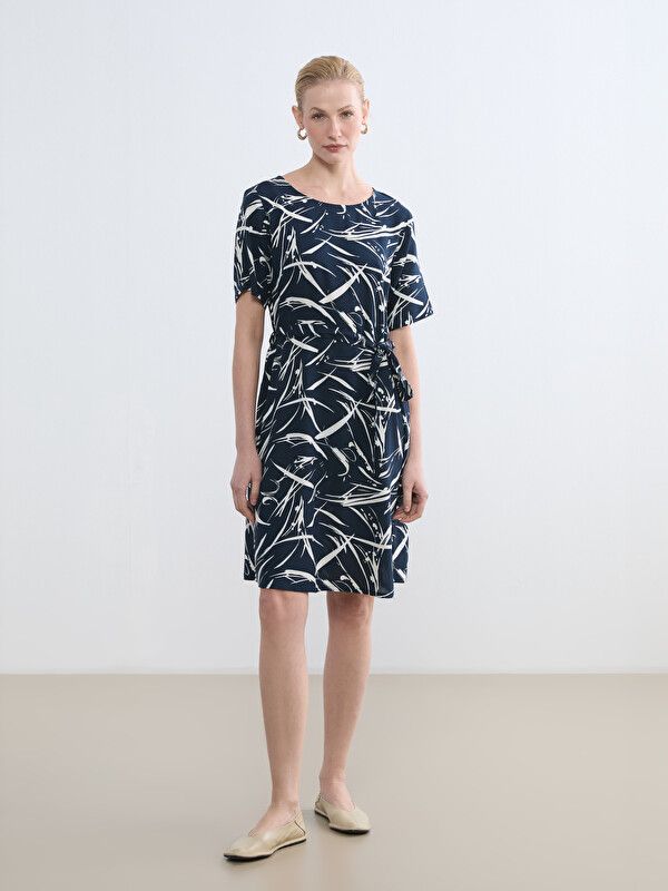 Moudda LC Waikiki - Robe manches courtes en tissu pour Femme couleur Bleu marine imprimé - Tunisie 1
