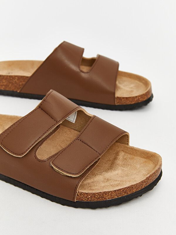 Moudda LC Waikiki - Pantoufles pour Homme couleur Marron - Tunisie 3