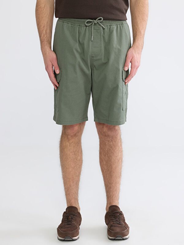 Moudda LC Waikiki - Bermuda en tissu pour Homme couleur Vert kaki - Tunisie 2