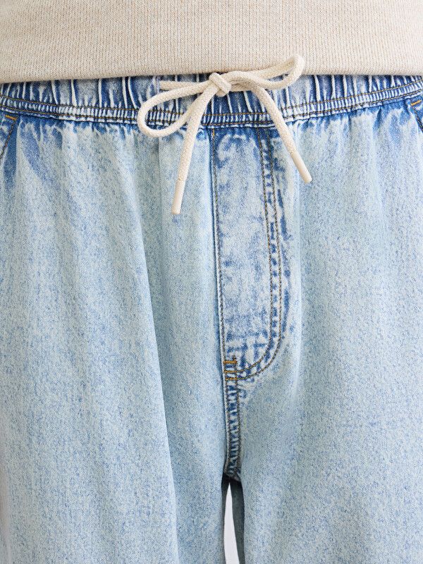 Moudda LC Waikiki - Jean basique en denim pour Homme couleur Bleu indigo clair rodé - Tunisie 3