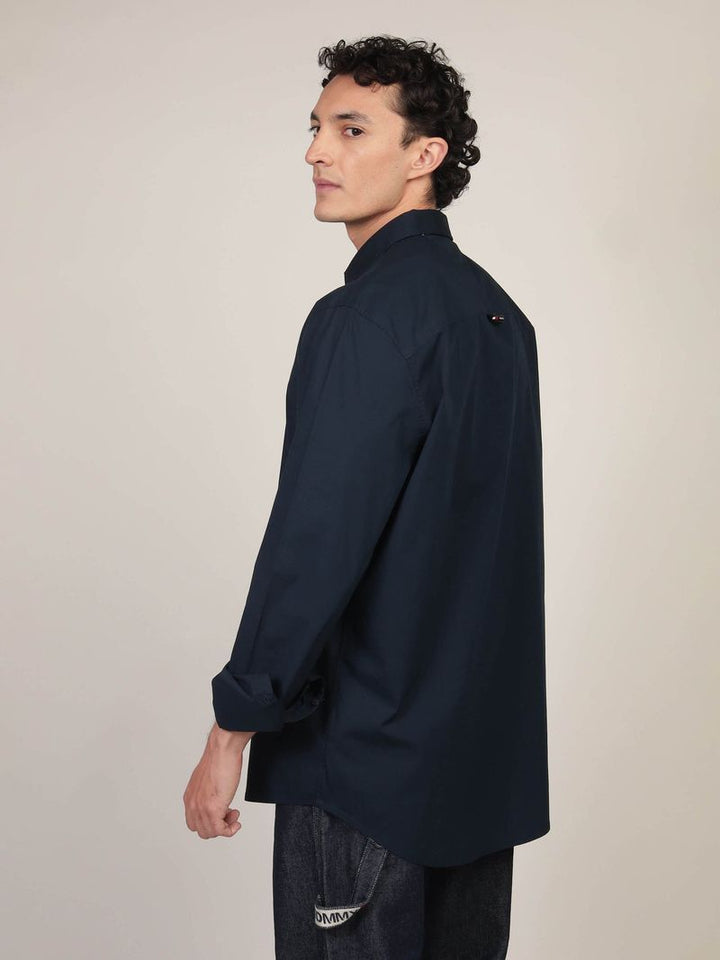 Moudda Tommy Hilfiger - Chemise Tommy Jeans Coupe Classique Pour Homme Avec Finition Unie  - Tunisie 3