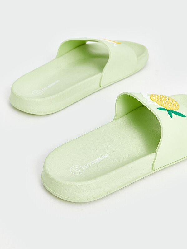 Moudda LC Waikiki - Pantoufles pour Femme couleur Vert clair - Tunisie 5