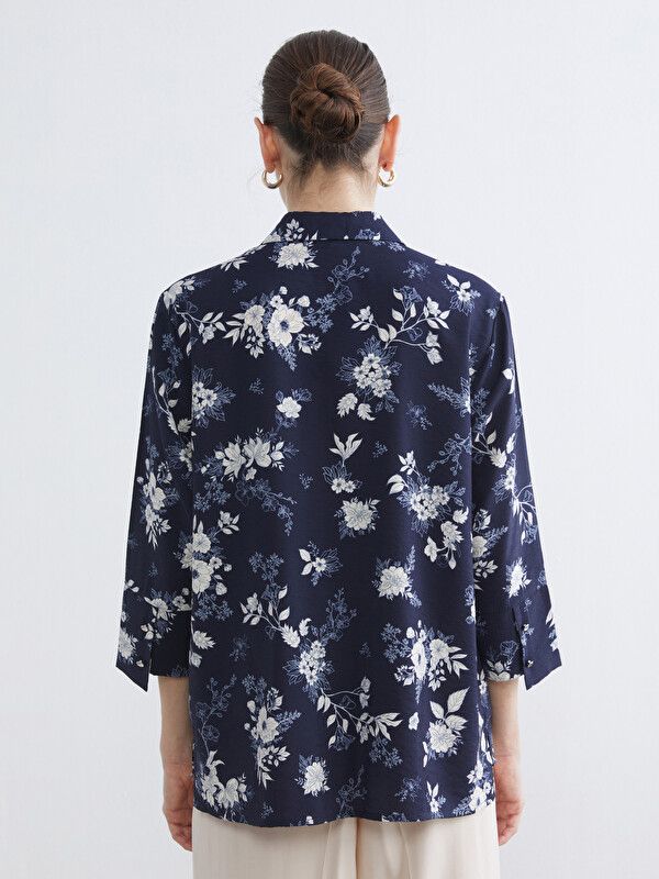 Moudda LC Waikiki - Chemise imprimée manches longues en tissu pour Femme couleur Bleu marine imprimé - Tunisie 4