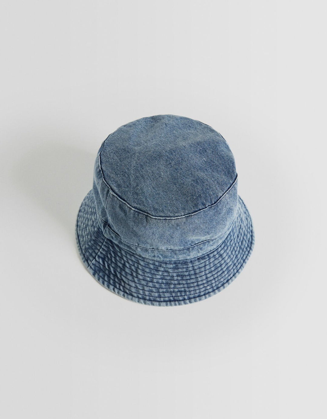 Moudda BERSHKA - Chapeau/bonnet/casquette - Tunisie 1