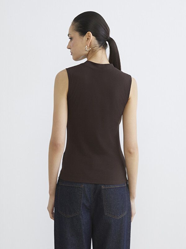 Moudda LC Waikiki - Tunique manches courtes en jersey pour Femme couleur Marron foncé - Tunisie 4
