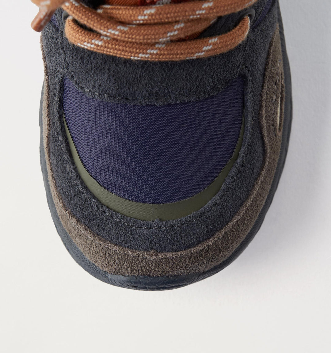 Moudda ZARA - Bottines sportives urbaines - Tunisie 1