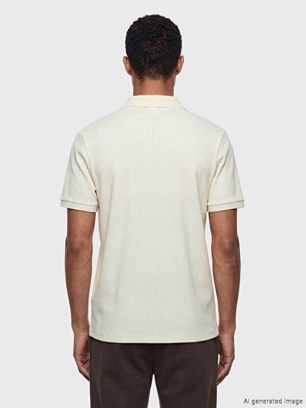 Moudda LC Waikiki - T-shirt manches courtes en jersey pour Homme couleur Crème - Tunisie 4