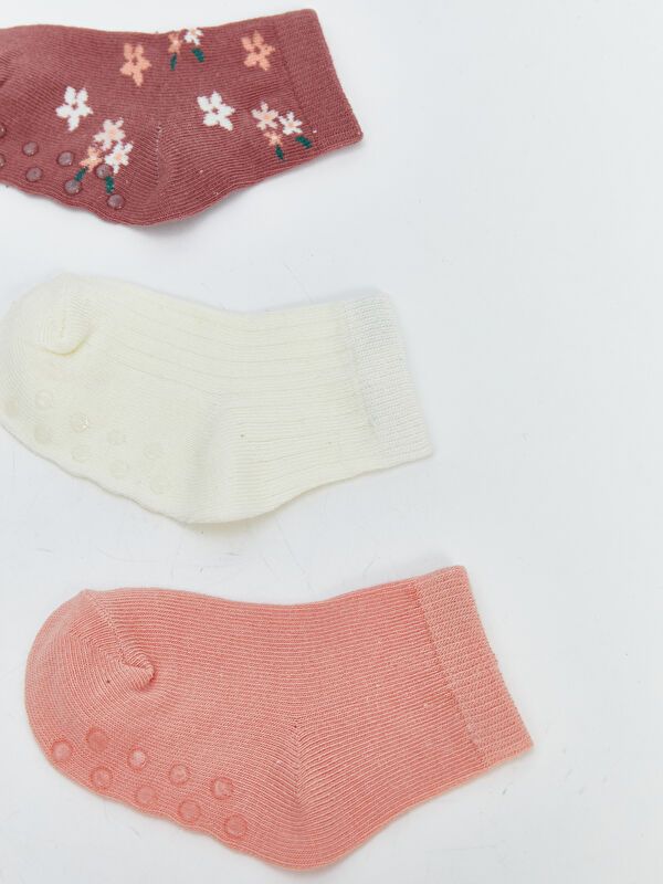 Moudda LC Waikiki - Chaussettes courtes Fille Rayure rose foncé - Tunisie 2