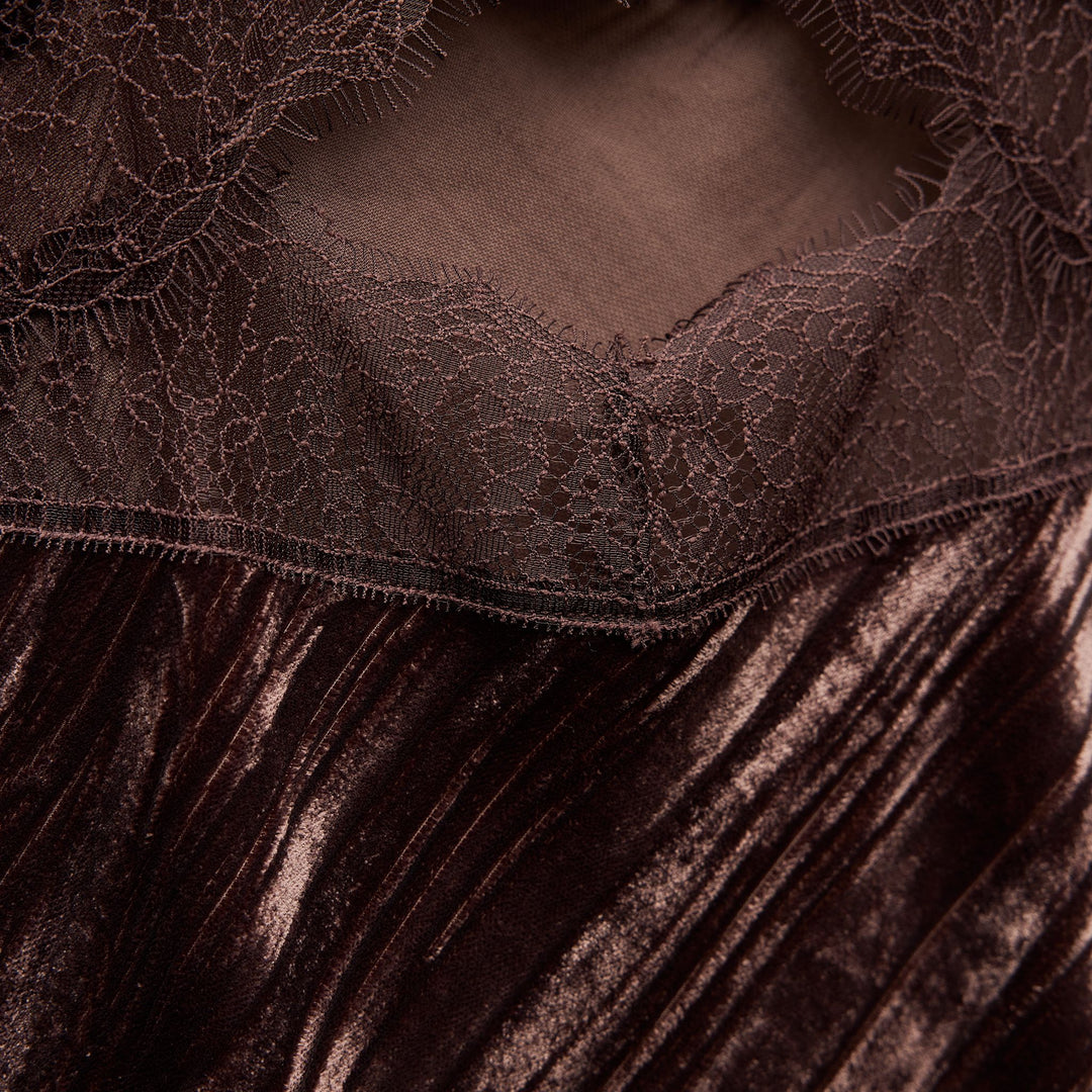 Moudda ZARA - Robe Midi en Velours et Dentelle - Tunisie 4