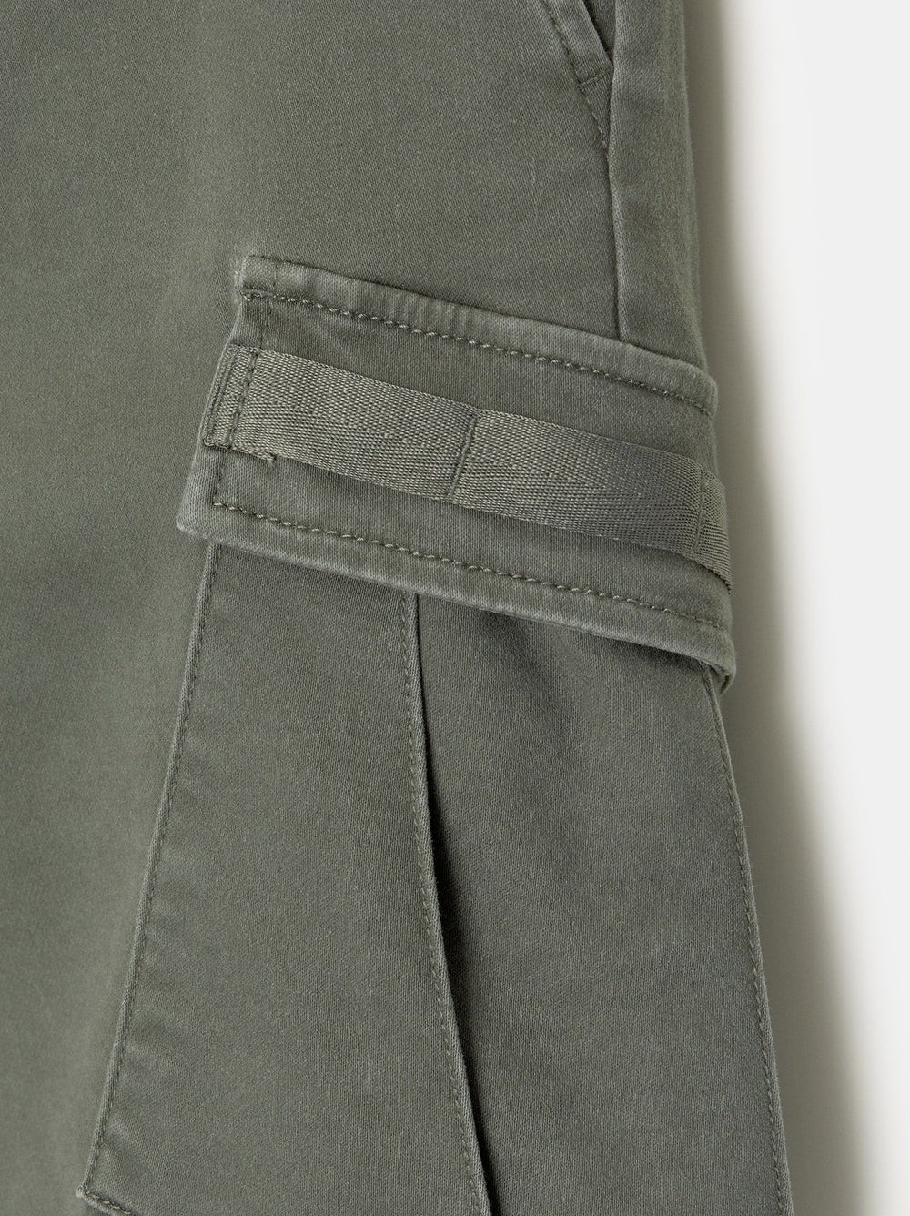Moudda PULL & BEAR - Bermuda Cargo Devant Poche Soft Knit Basique - Tunisie 3