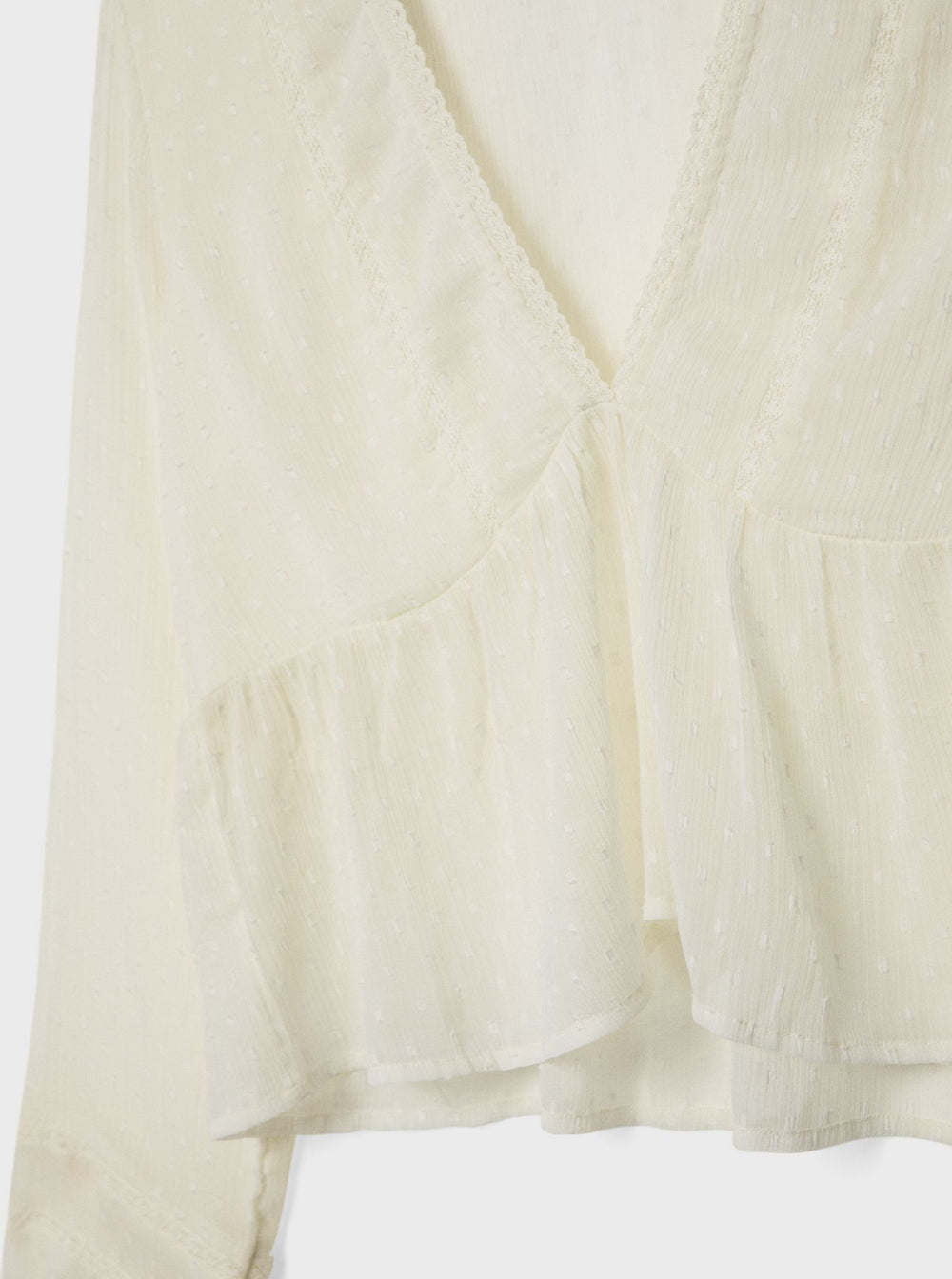 Moudda STRADIVARIUS - Blouse Fluide Écru Col V - Tunisie 2