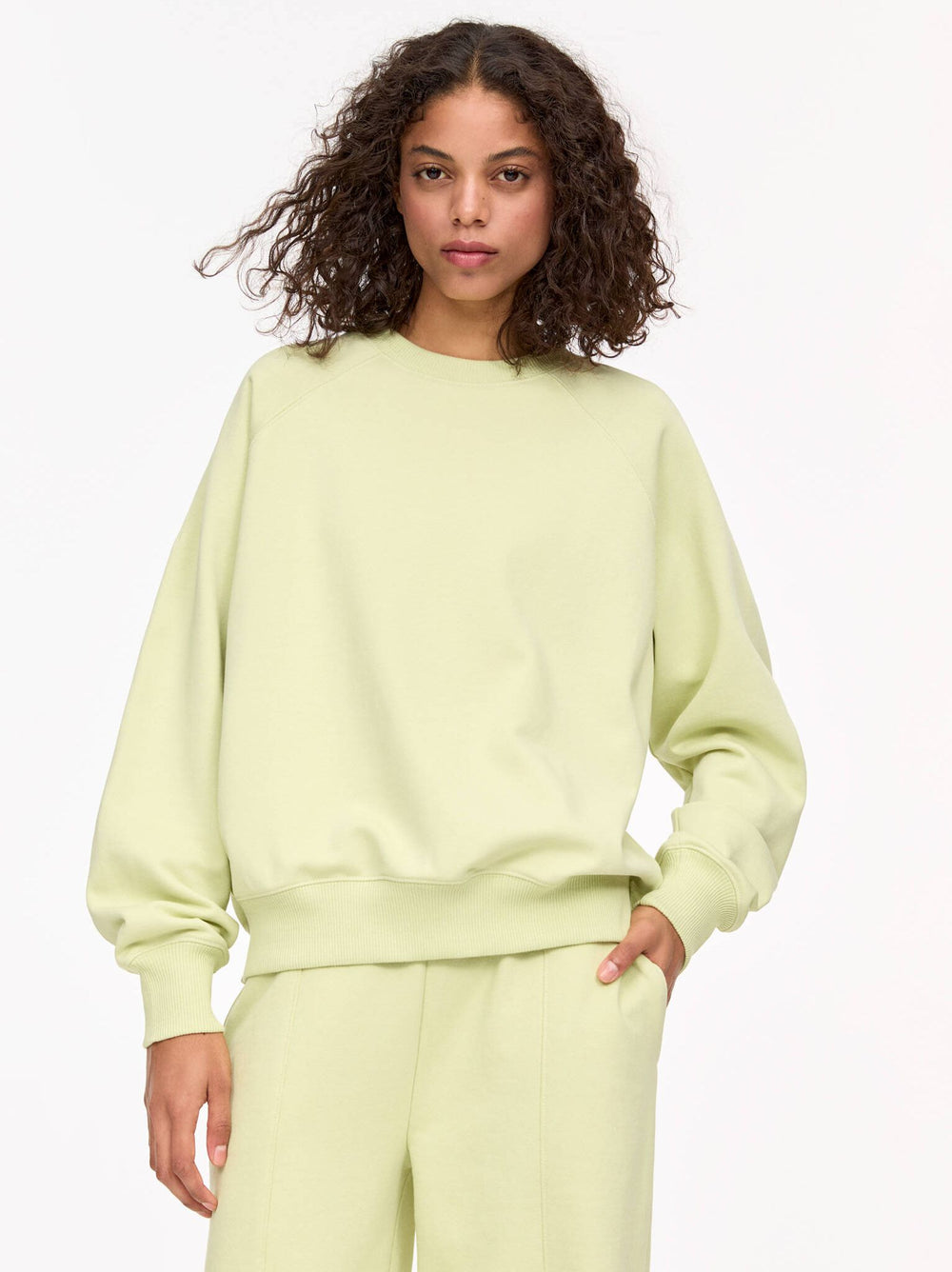 Moudda PULL & BEAR - Sweat Basique - Couture Raglan - Tunisie 2