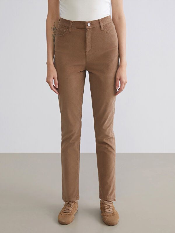 Moudda LC Waikiki - Pantalon épais en tissu couleur Marron clair pour femmes - Tunisie 2