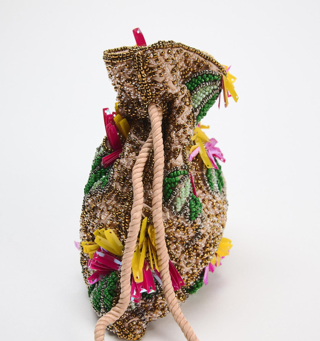 Moudda ZARA - Sac perles fleurs - Tunisie 4