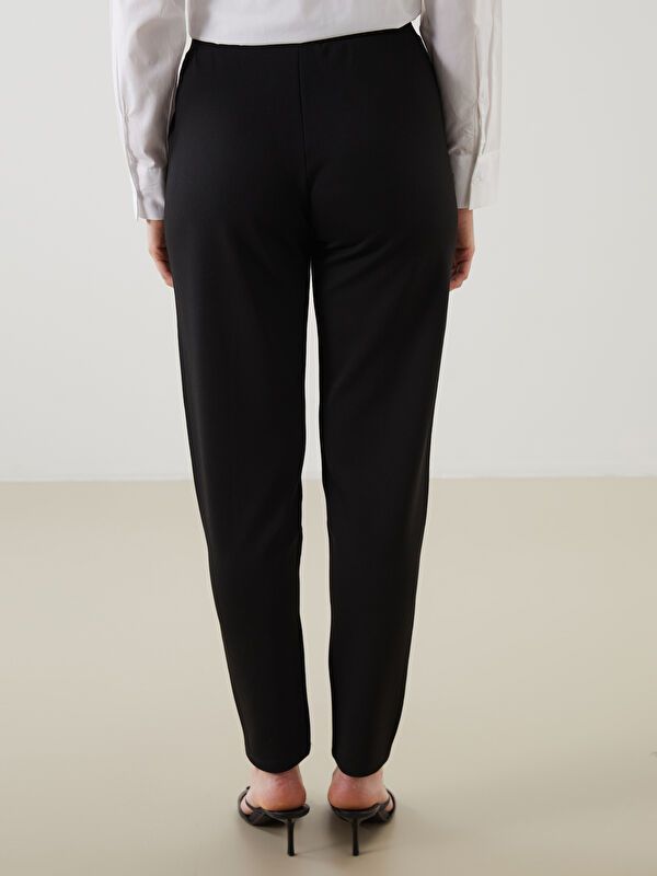 Moudda LC Waikiki - Pantalon tissé moyen basique Femme Noir - Tunisie 4