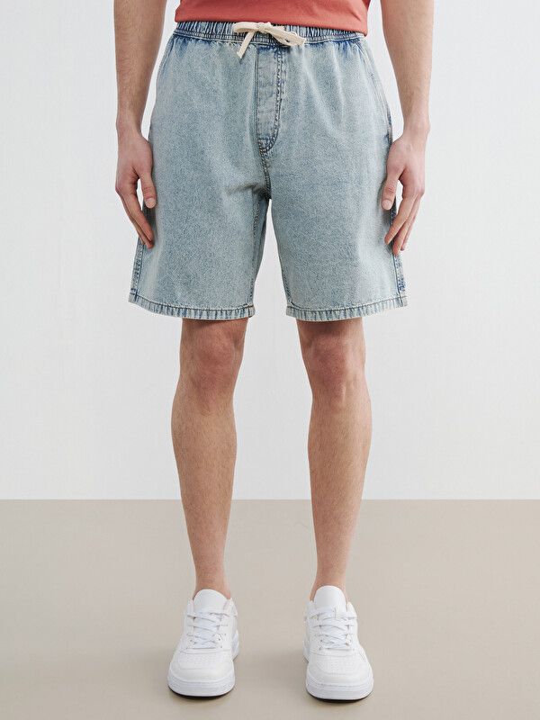 Moudda LC Waikiki - Bermuda en denim pour Homme couleur Bleu indigo clair rodé - Tunisie 2