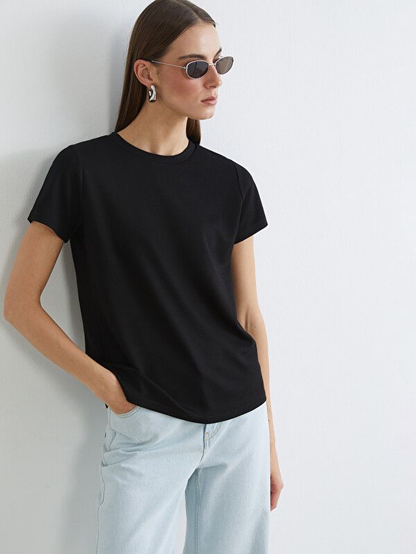 Moudda LC Waikiki - Body basique manches courtes en jersey pour Femme couleur Noir - Tunisie 1
