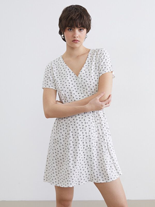 Moudda LC Waikiki - Robe manches courtes en tissu pour Femme couleur Blanc imprimé - Tunisie 2