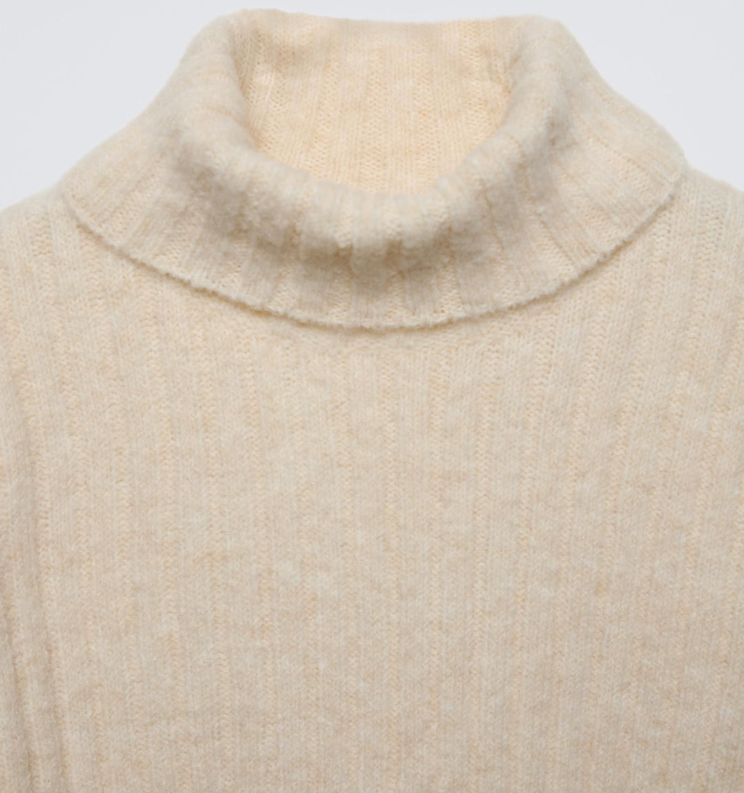 Moudda ZARA - Pull doux côtelé avec col cygne - Tunisie 2